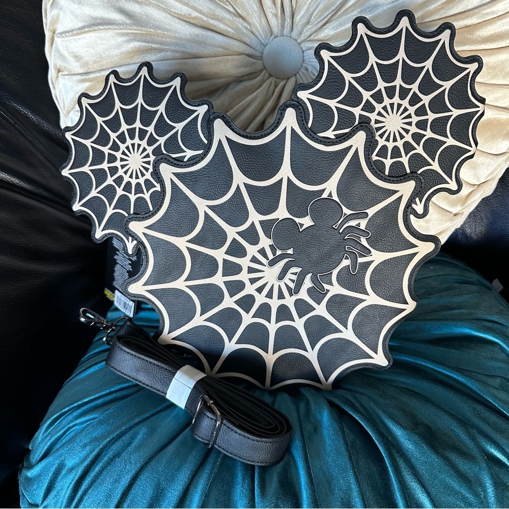 Disney Mickey Mouse Spider Web Glow in the Dark Crossbody Bag: NWT - Picture 11 of 13